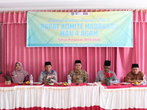 Bangun Sinergi Wali Murid-Madrasah, Komite MAN 4 Agam Gelar Rapat Tahunan